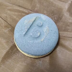 Lush x Bridgerton two families bath bomb